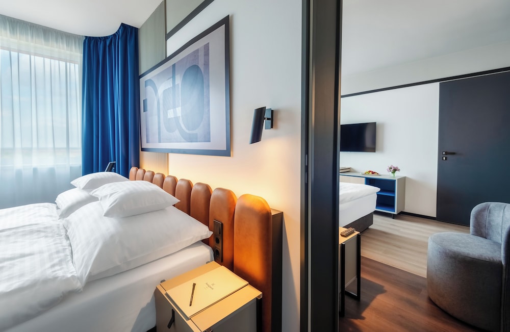 Premium Room, Non Smoking, Connecting Rooms (East wing) photo 1