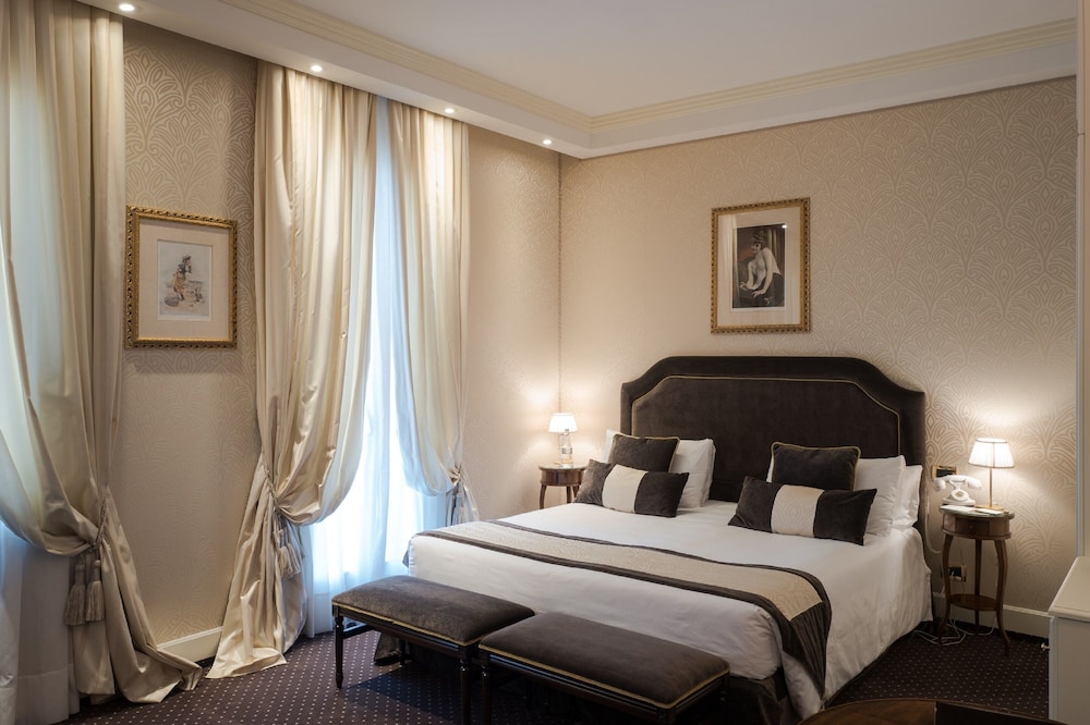 Classic Triple Room with 3 Adults Occupancy (Non Smoking)