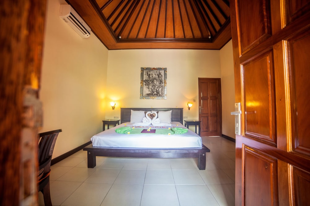 Standard AC Room, With Hot Shower photo 1
