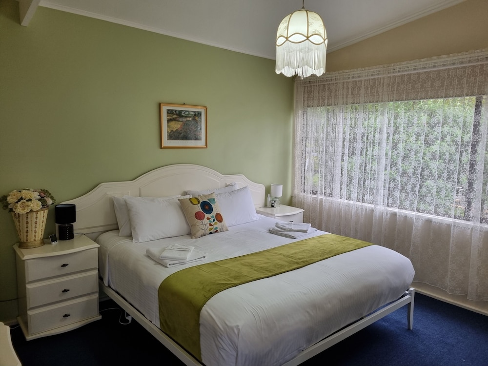 Comfort Villa, Balcony, Hill View photo 1