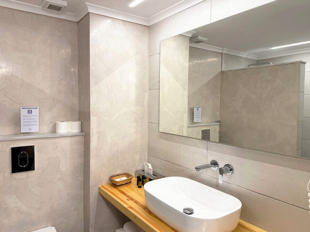 Superior Double or Twin Room - Photo 7