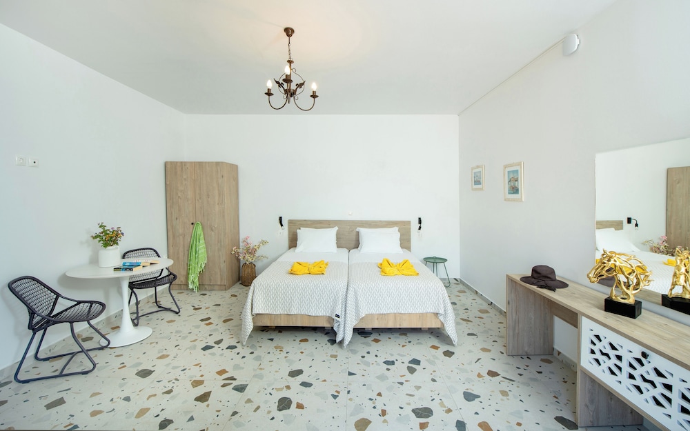 Superior Twin Room photo 1