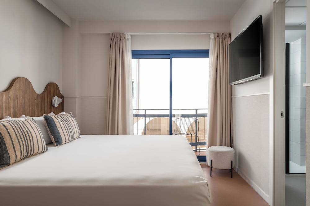 Superior Double Room - Photo 1