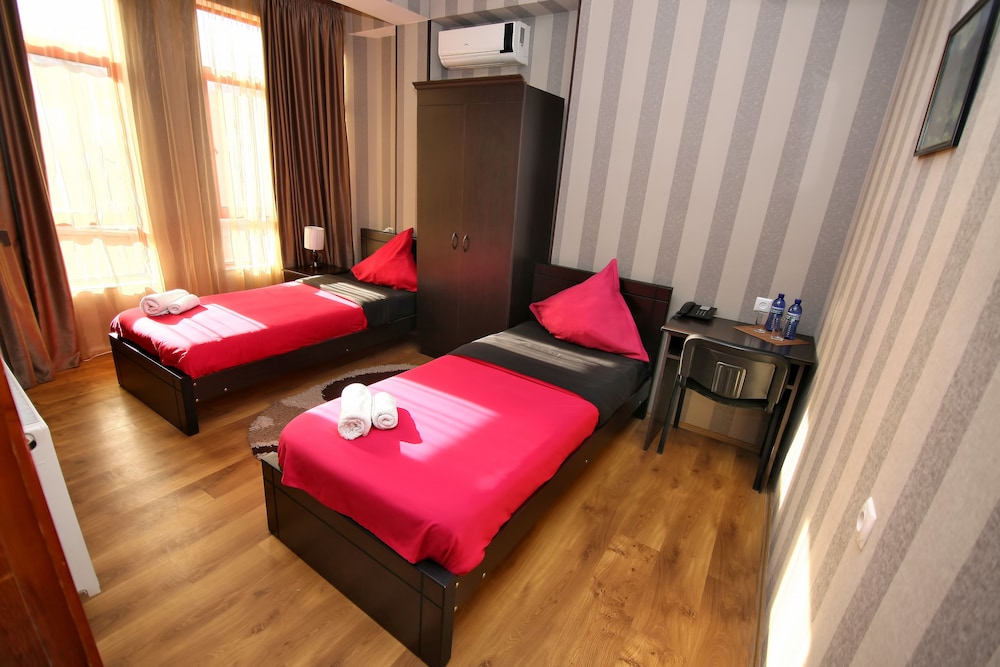 Standard Double Or Twin Room, Mountain View photo 1