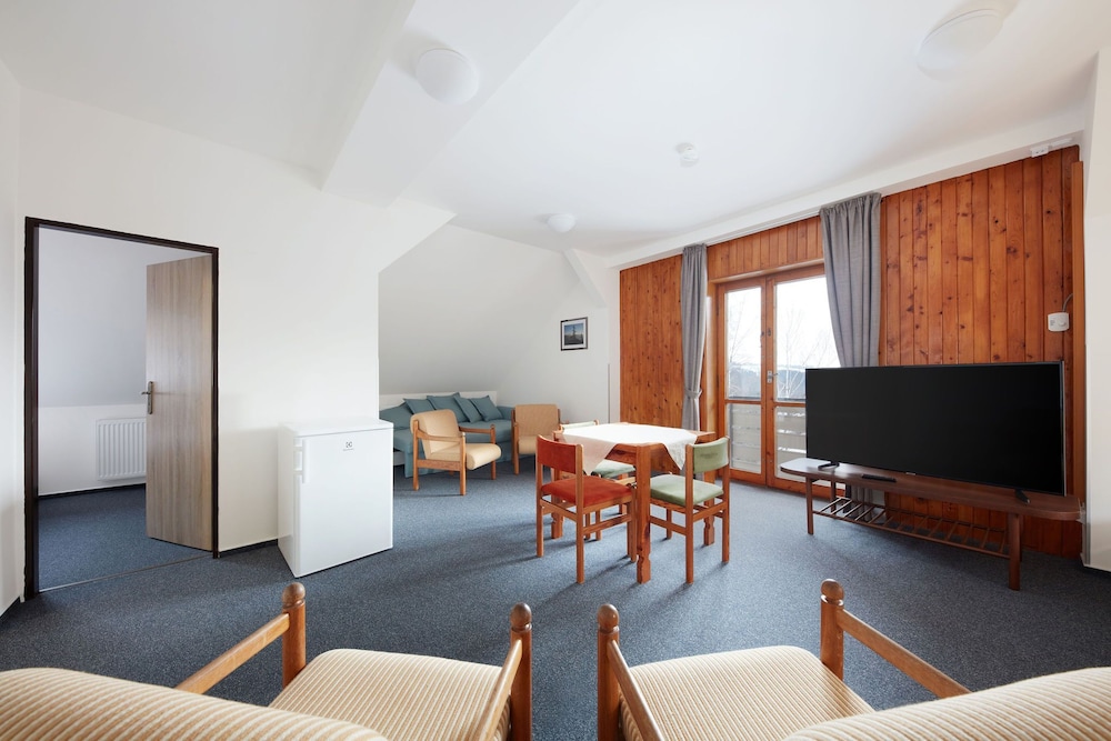 Deluxe Suite photo 1