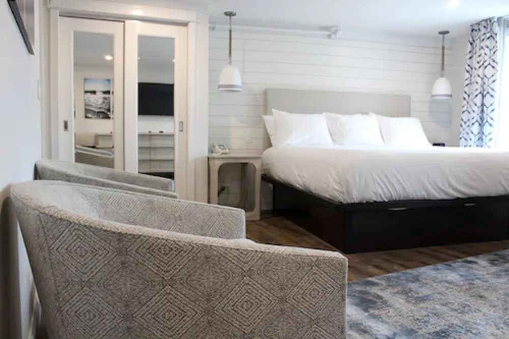 Suite, 2 Bedrooms, Balcony, Ocean View photo 2