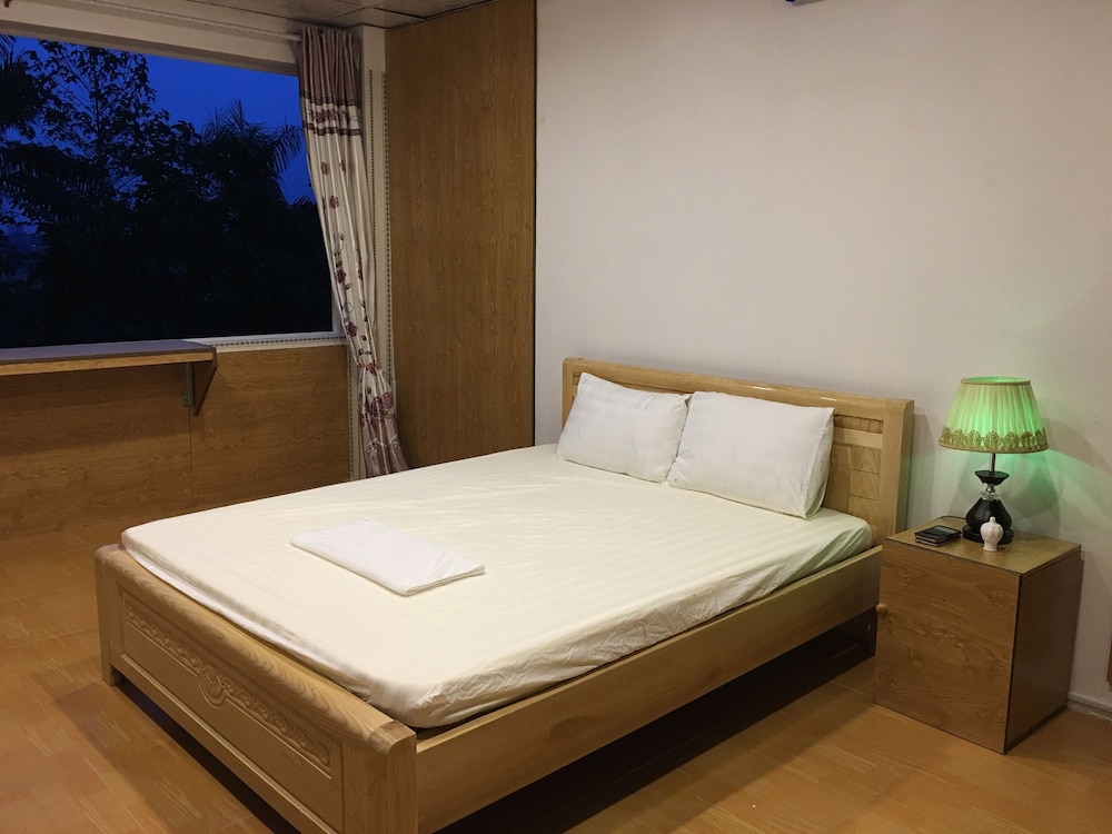 Deluxe Suite, Private Bathroom, River View photo 3