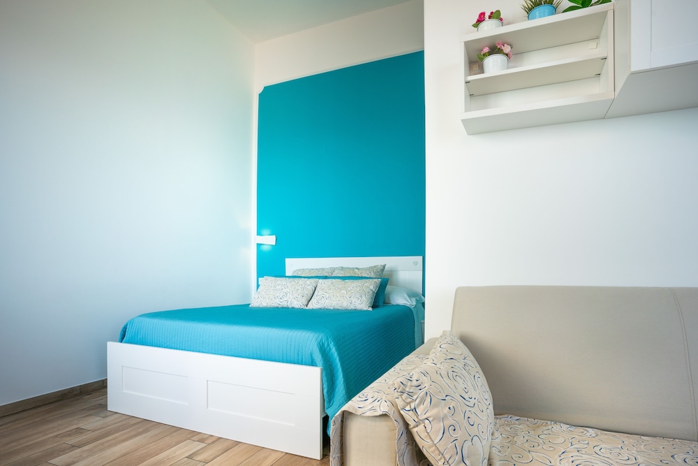 Premium Double Room, 1 Queen Bed with Sofa bed, Sea View, Sea Facing photo 1