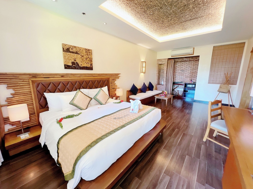 Aroma Village Double/Twin Room thumbnail 5