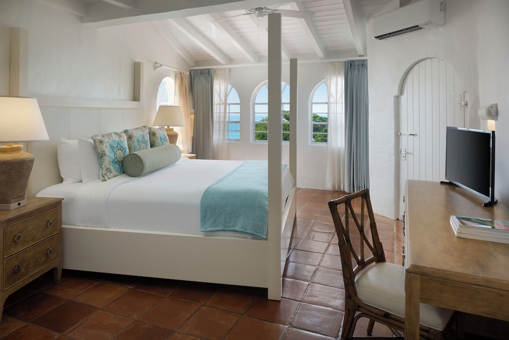Deluxe Room, 1 King Bed With Sofa Bed, Ocean View (Hilltop One Bedroom Villa)