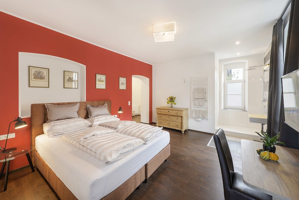 Comfort Suite photo 1