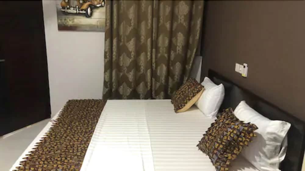 Standard Room, Non Smoking - Photo 4