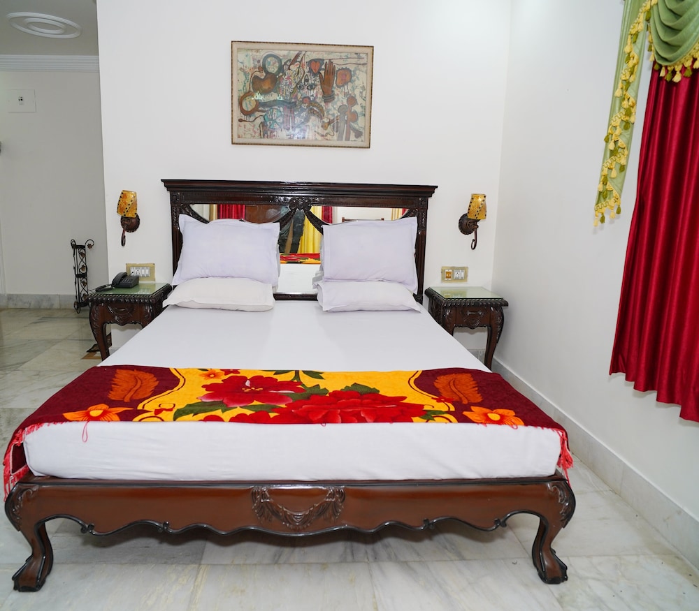 Executive Garden Suite photo 1