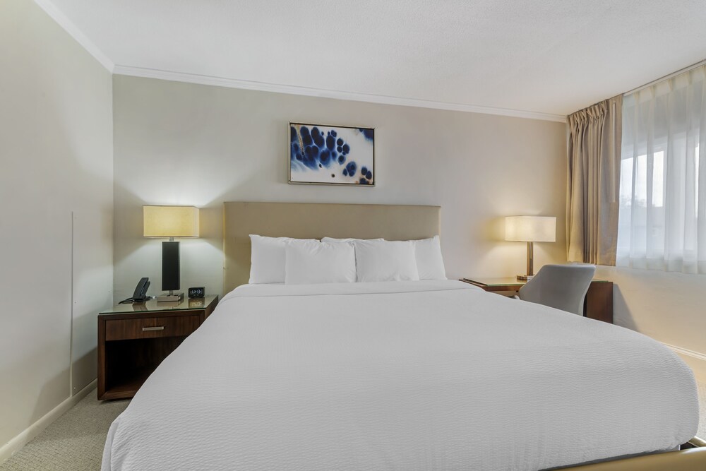 1 King Bed Pool View photo 1
