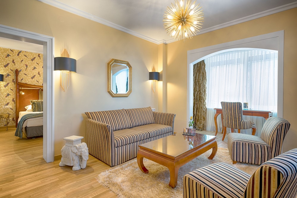 Presidential Suite photo