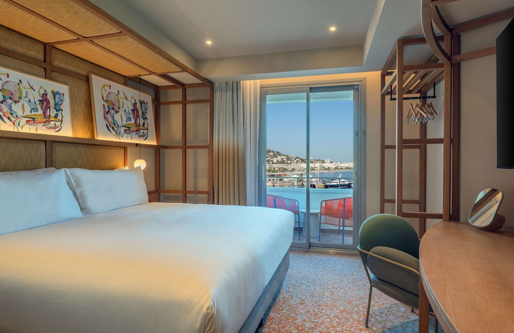 Suite, 2 Bedrooms (Canopy Sky)