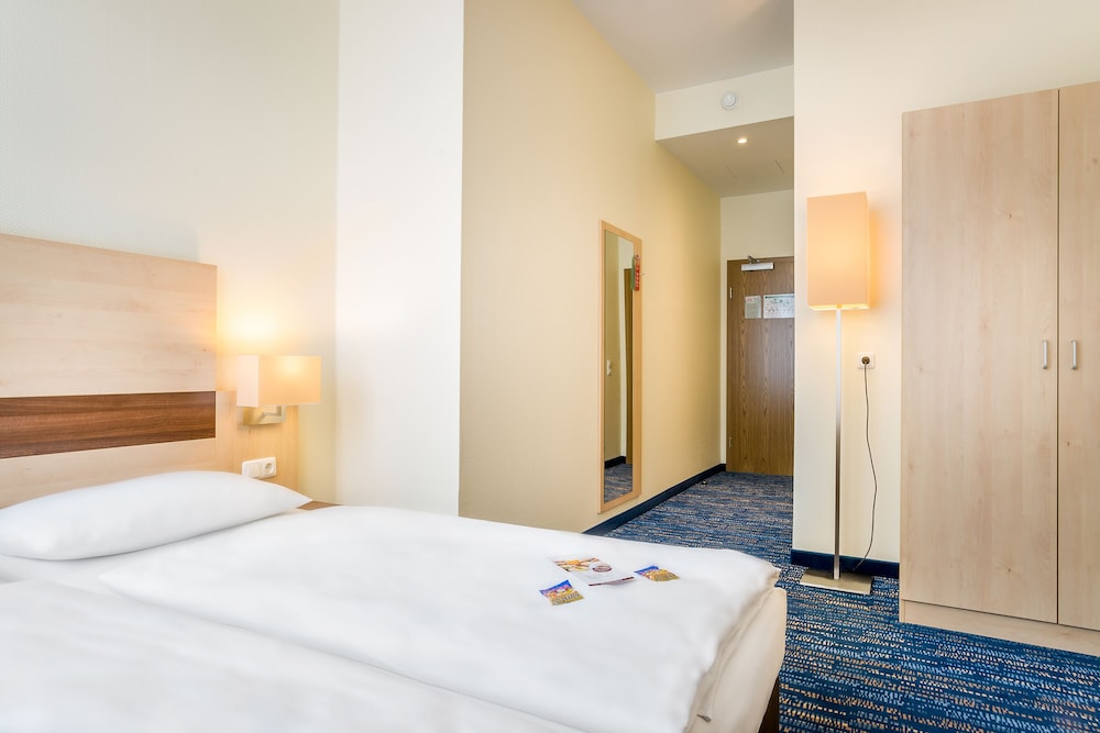 Standard Double Room - Photo 2