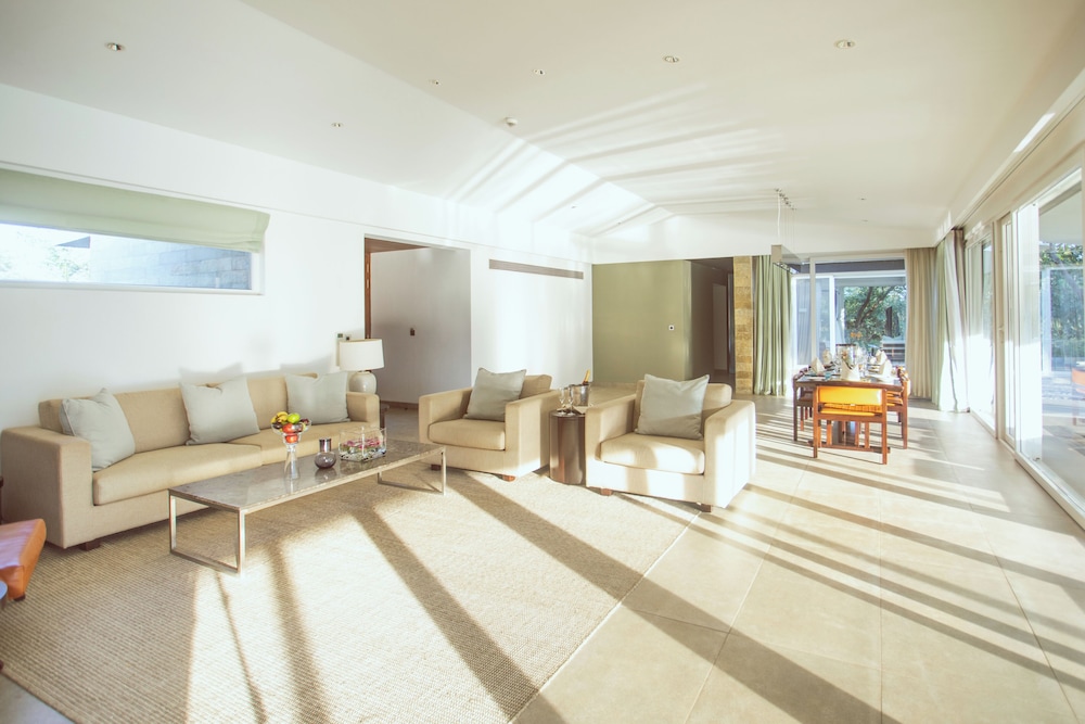 Grand Residence