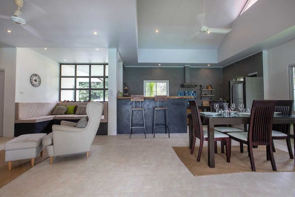 Grand Villa