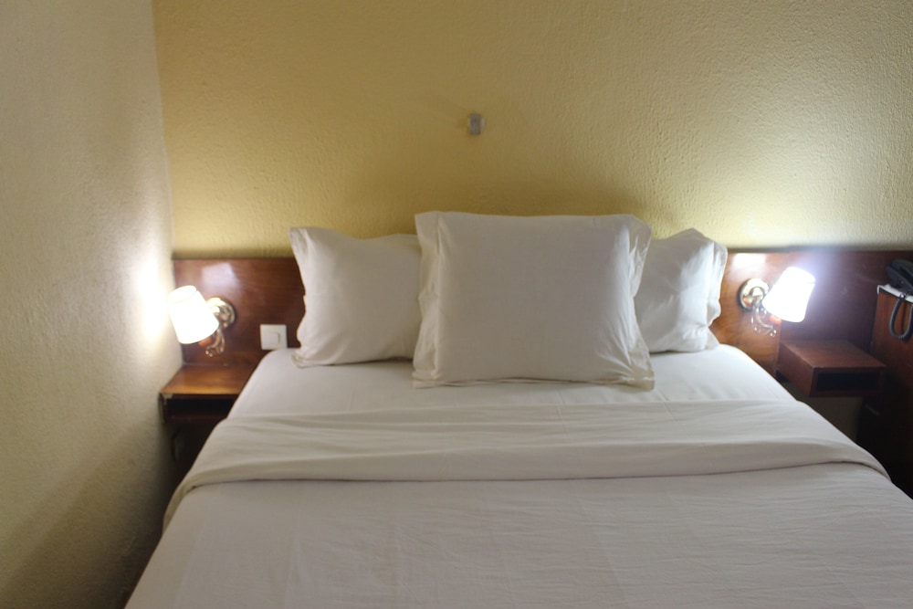 Standard Double Room, 1 Double Bed, Non Smoking, Courtyard View photo 2