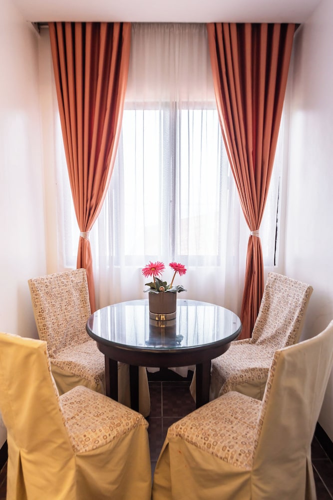 Suite - Photo 7