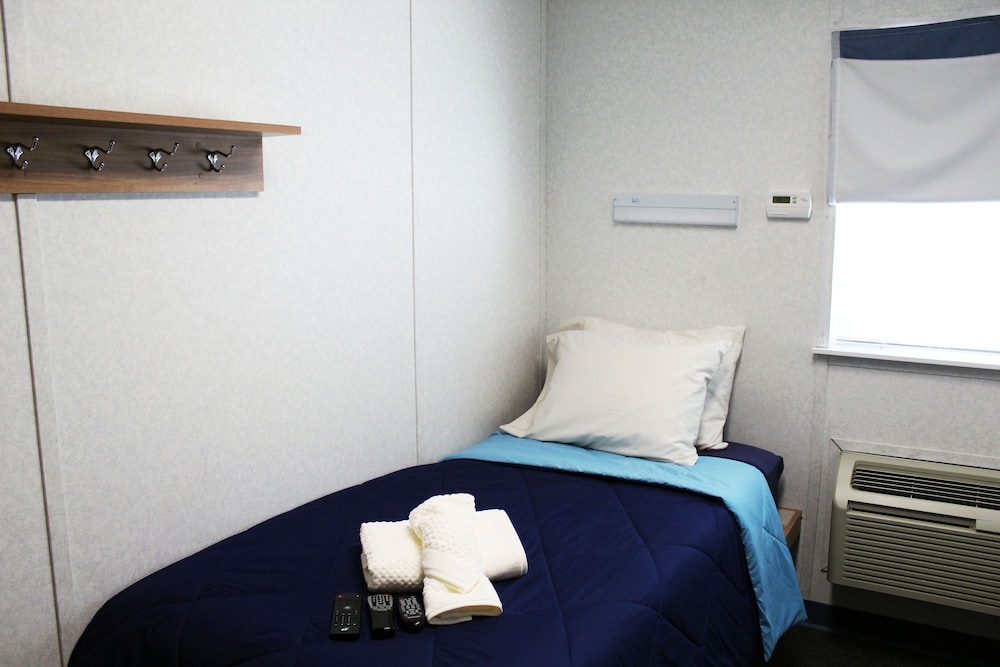 Private Room, Shared Bath photo 1