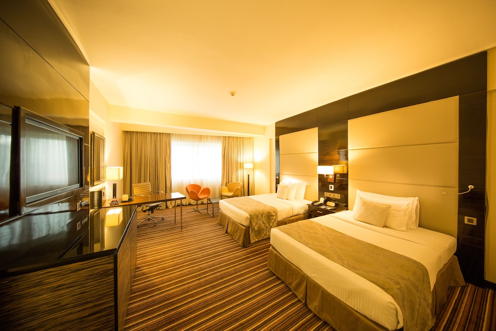 Double Room, 2 Double Beds - Photo 12
