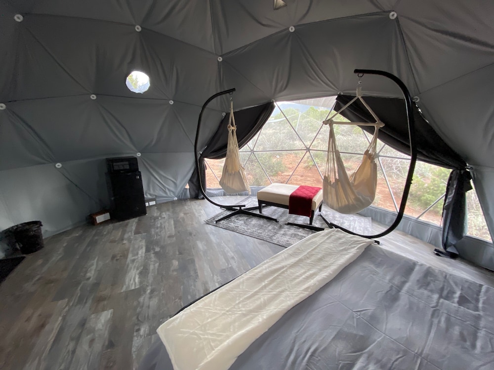 Dome 5 photo 2