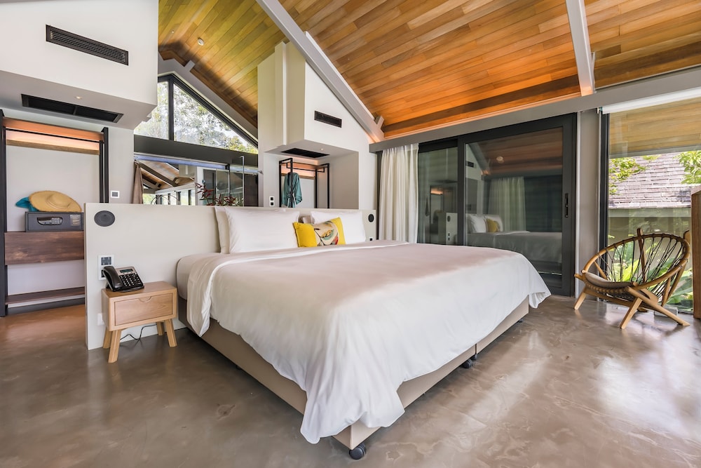 Two-Bedroom Villa Garden Access with Round-Trip Boat Transfer