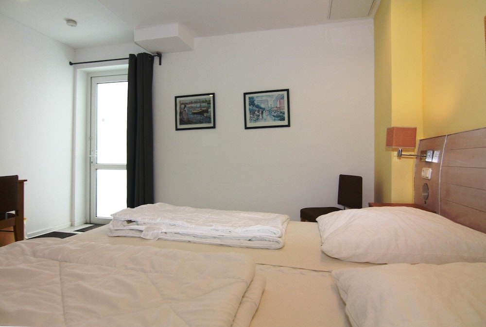 Apartment photo 3