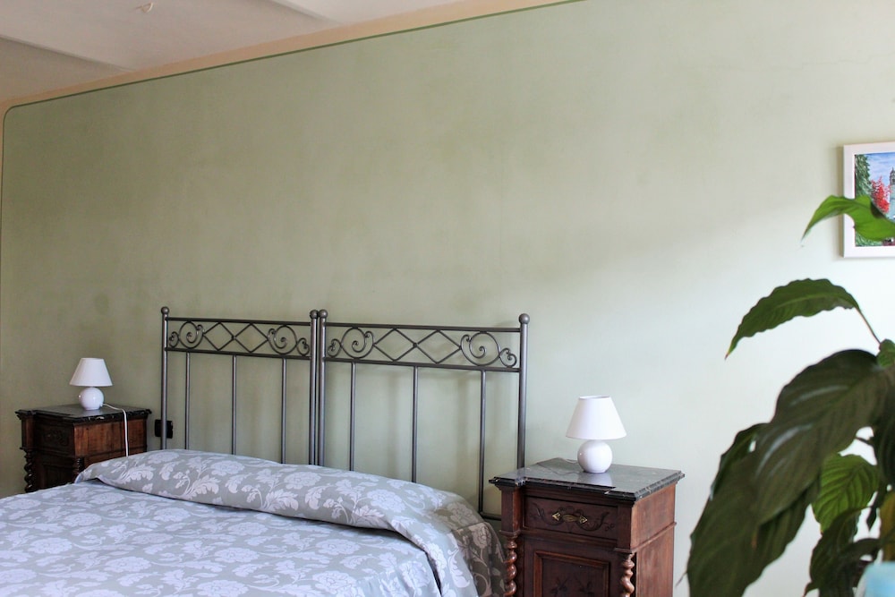 Economy Double Room photo 1