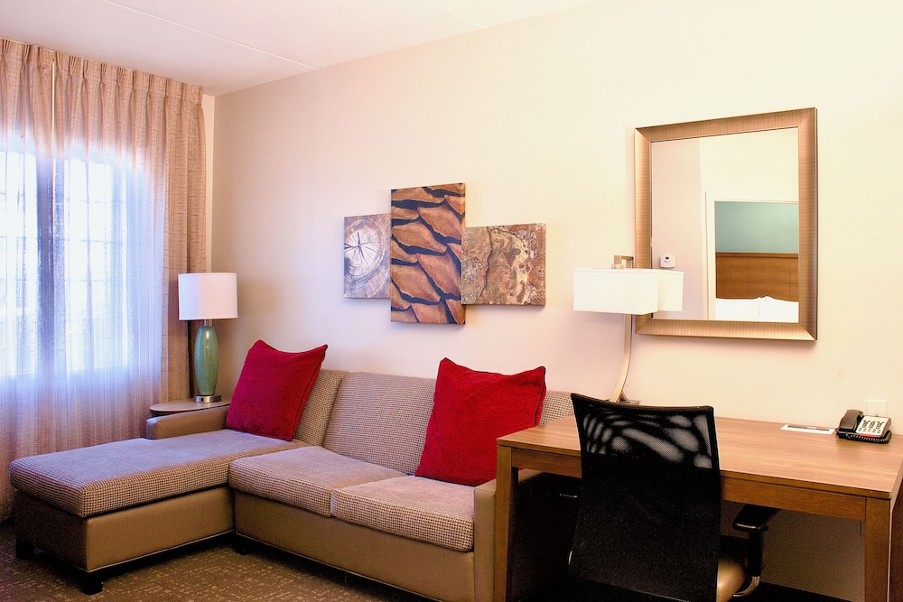 Studio Suite, 1 Queen Bed with Sofa bed, Kitchen - Photo 3