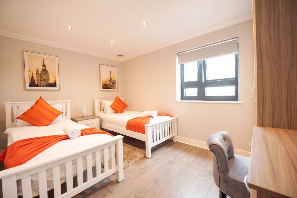 Superior Penthouse, Private Bathroom (Town Centre)