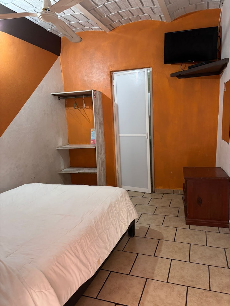Standard Room - Photo 1