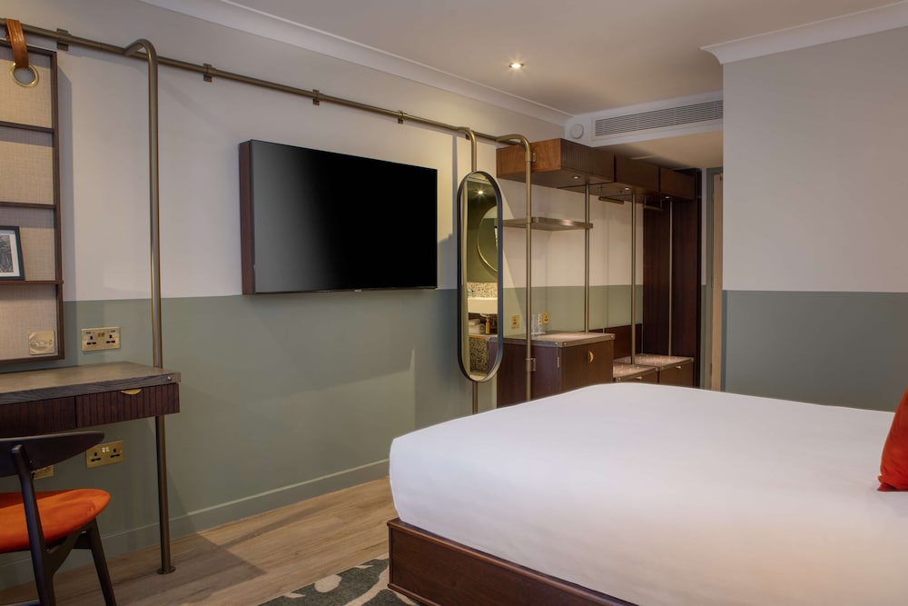 Room, 1 Queen Bed, Accessible - Photo 4