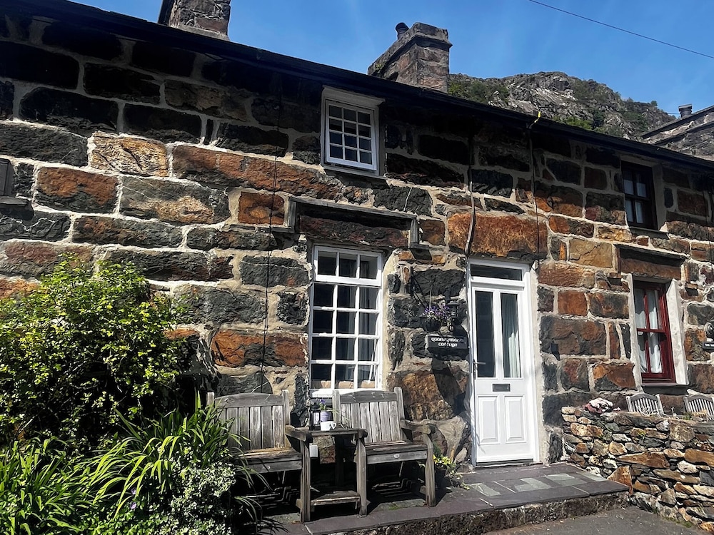 Cottage photo 2