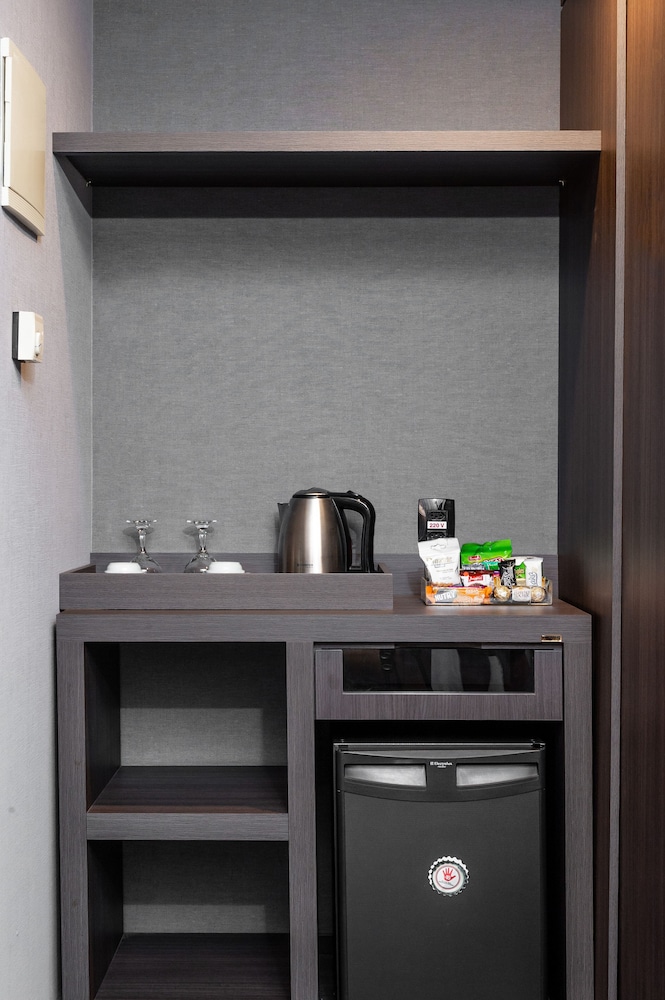 Premium Double Room - Photo 7