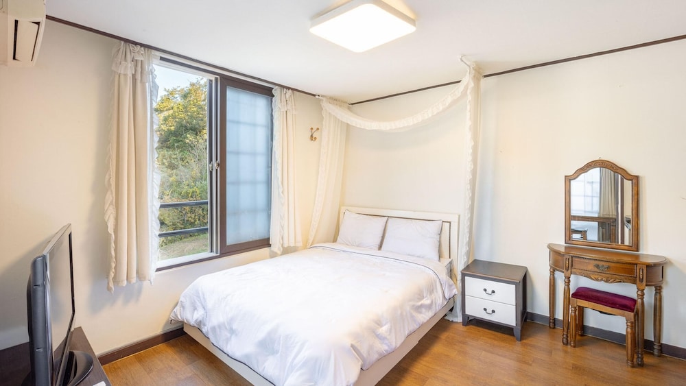 Basic Room, 1 Bedroom (401ho(Daisy,withpet))