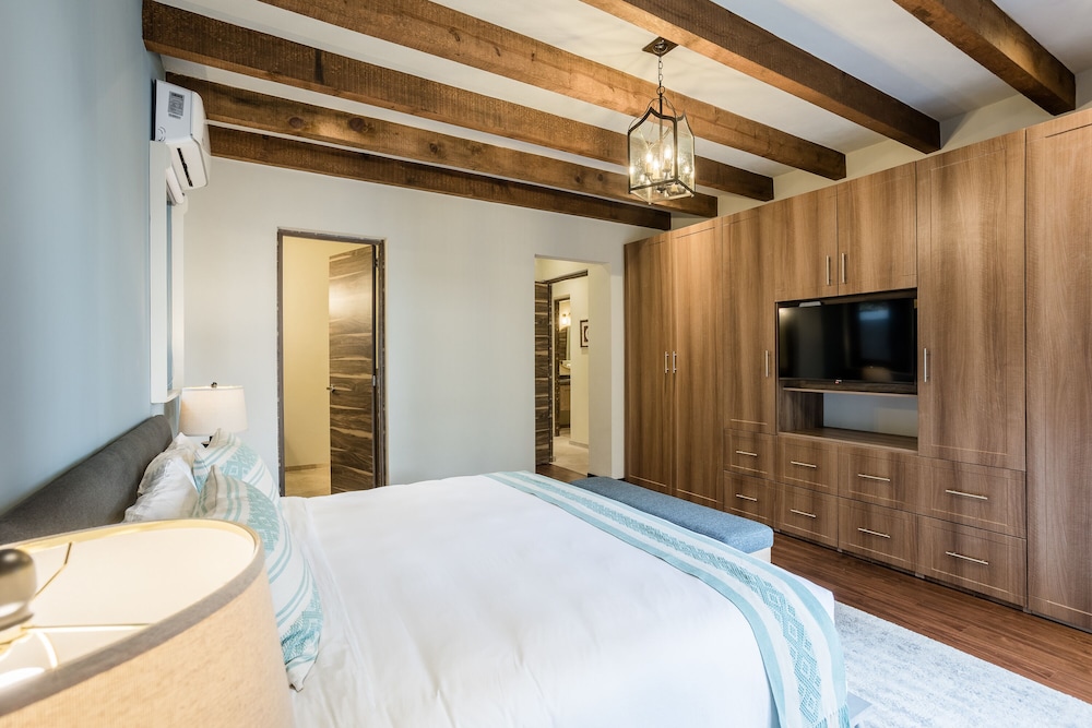 Fully Furnished Residence - Shared Roof Top Terrace With Jacuzzi