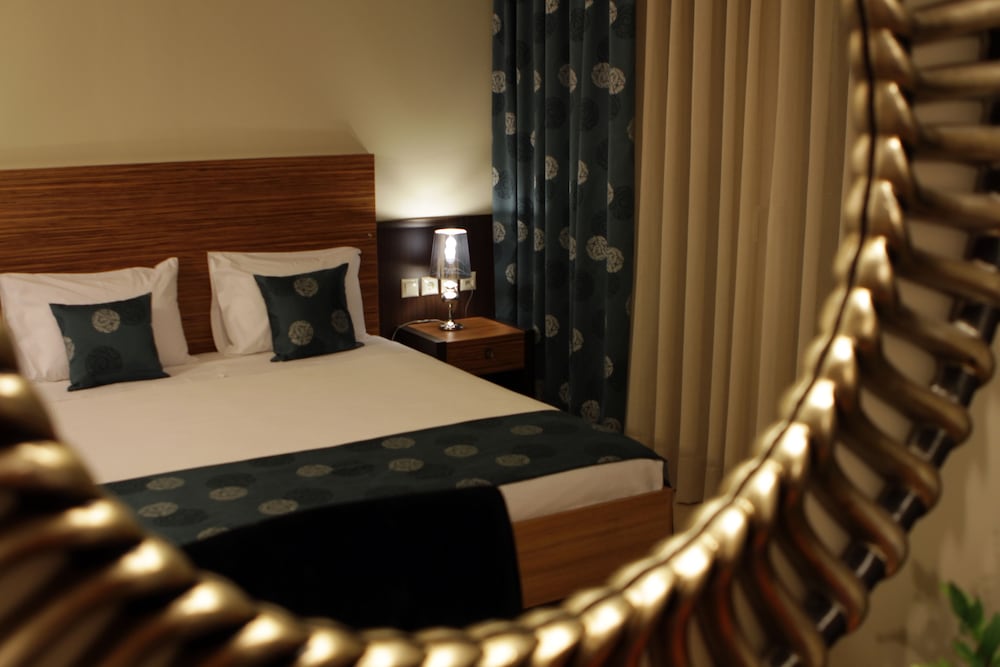 Superior Double Room, Sea View, Poolside photo 3
