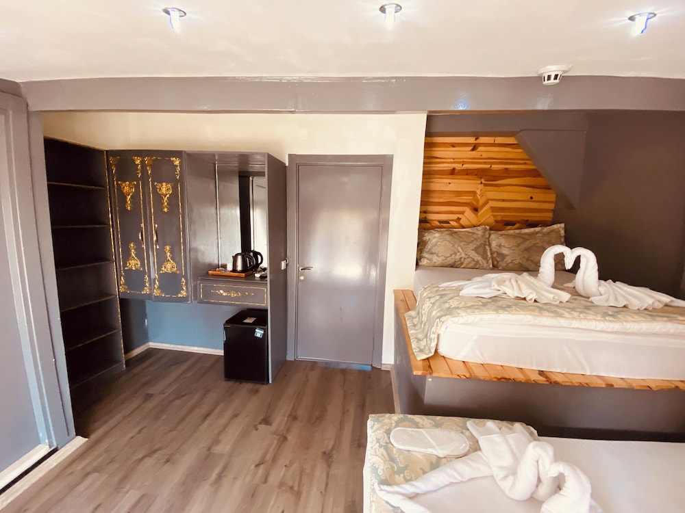 Deluxe Twin Room photo 1