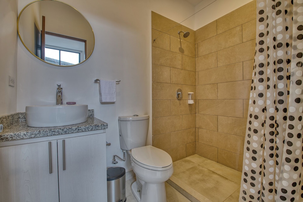 Family Apartment, 2 Bedrooms, Balcony photo 3
