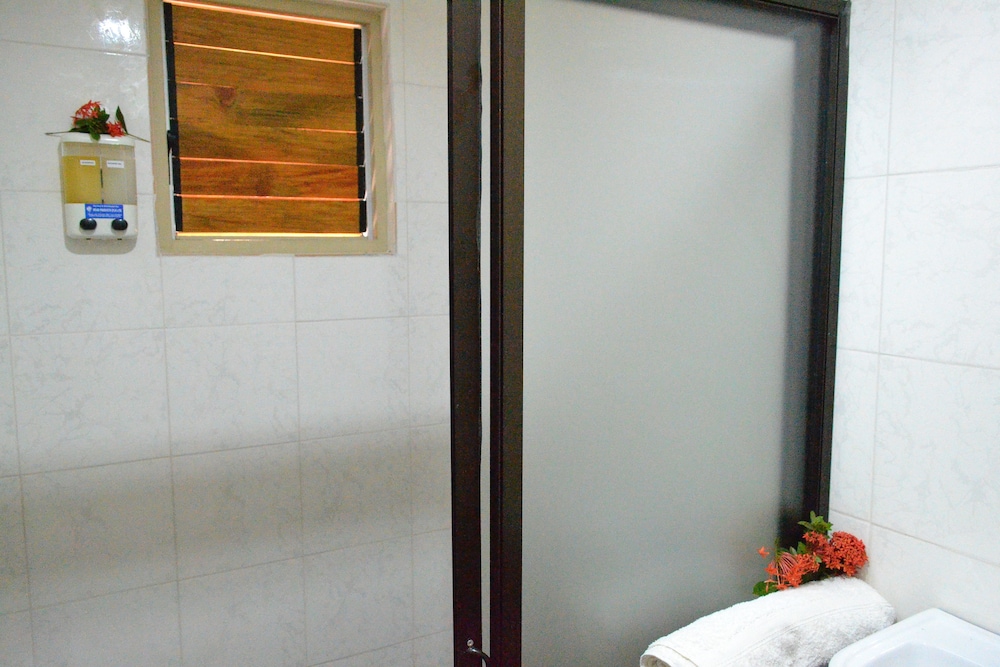 Garden View Twin Bed photo 2
