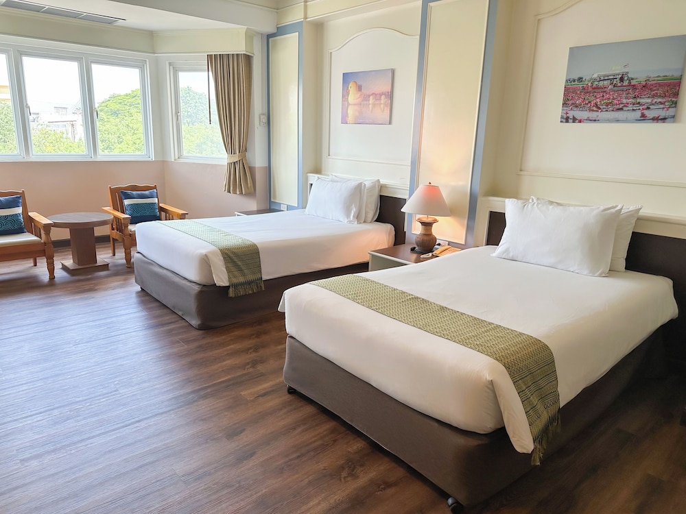 Deluxe Room, 2 Twin Beds