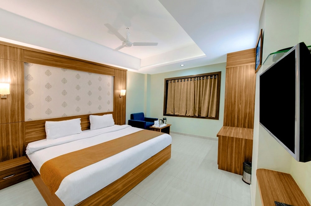 Deluxe Double Room - Photo 1