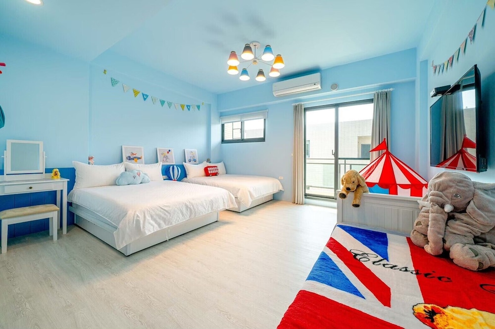 Family Quadruple Room photo 1