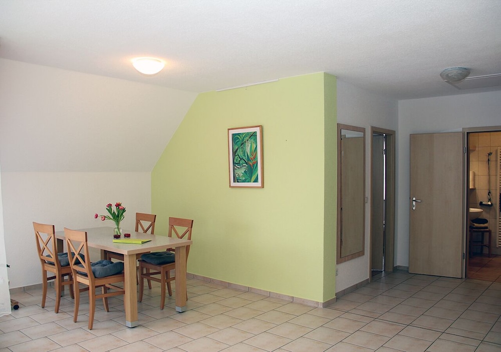 Apartment (#1) - Photo 2
