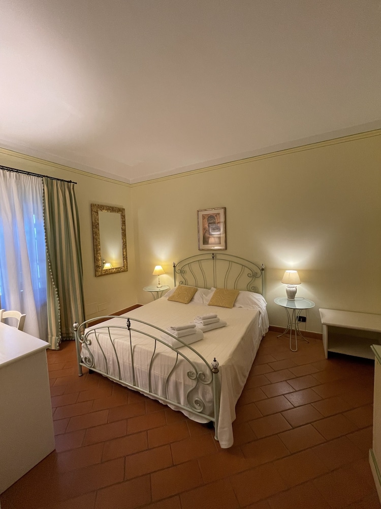 Classic Double Room photo 1