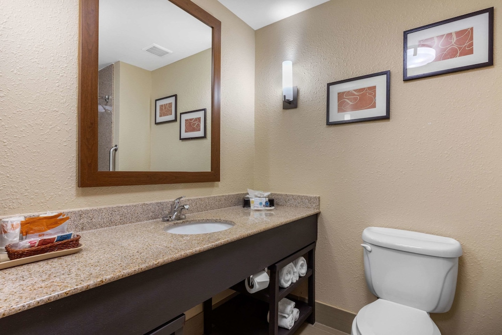 Suite, Multiple Beds, Non Smoking photo 1