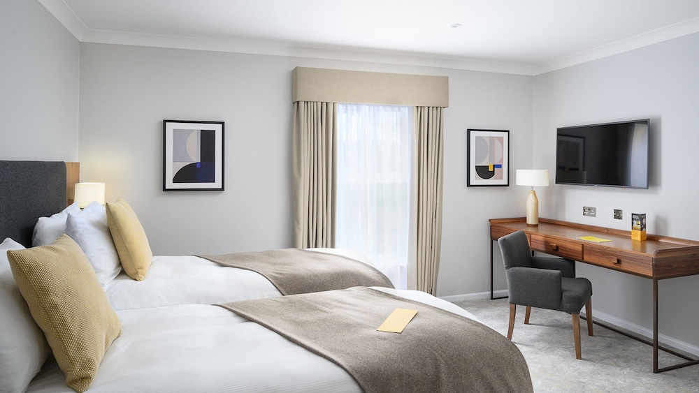 Grand Room, 2 Twin Beds, Accessible - Photo 4